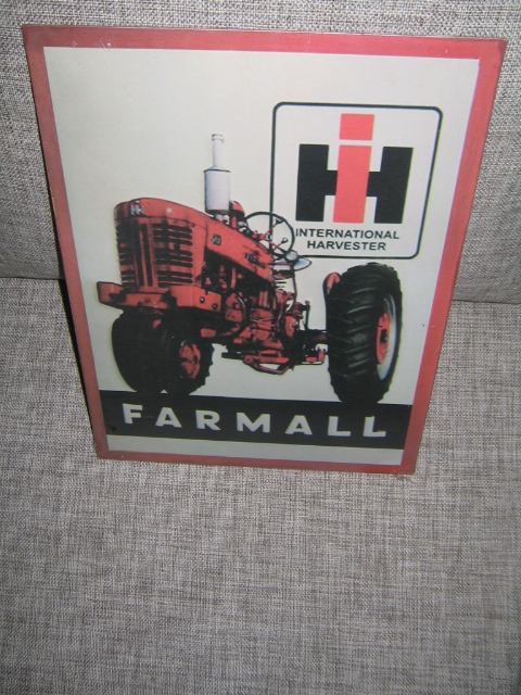 Plechová cedule Farmall