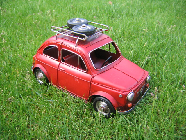 Plechové auto