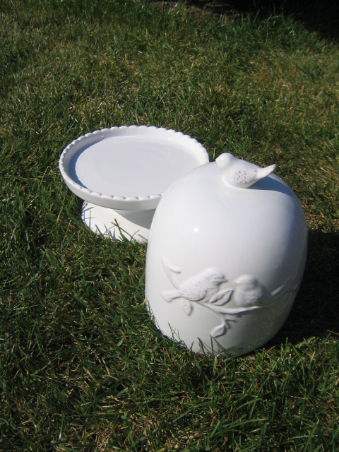 Porcelánový poklop s ptáčky